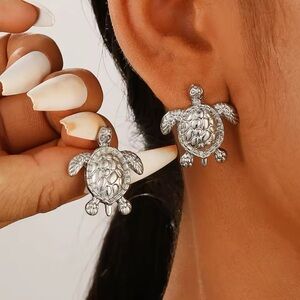Sea Turtle Silver Stud Earrings